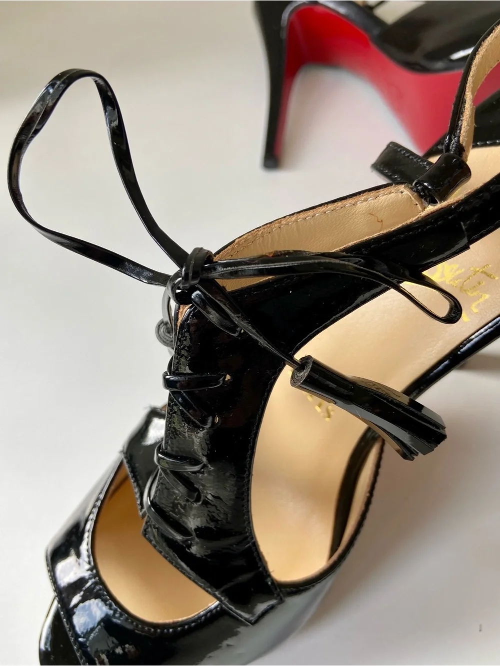 NWT Black Patent High Heel Louboutin platform Sandals with tie vamp